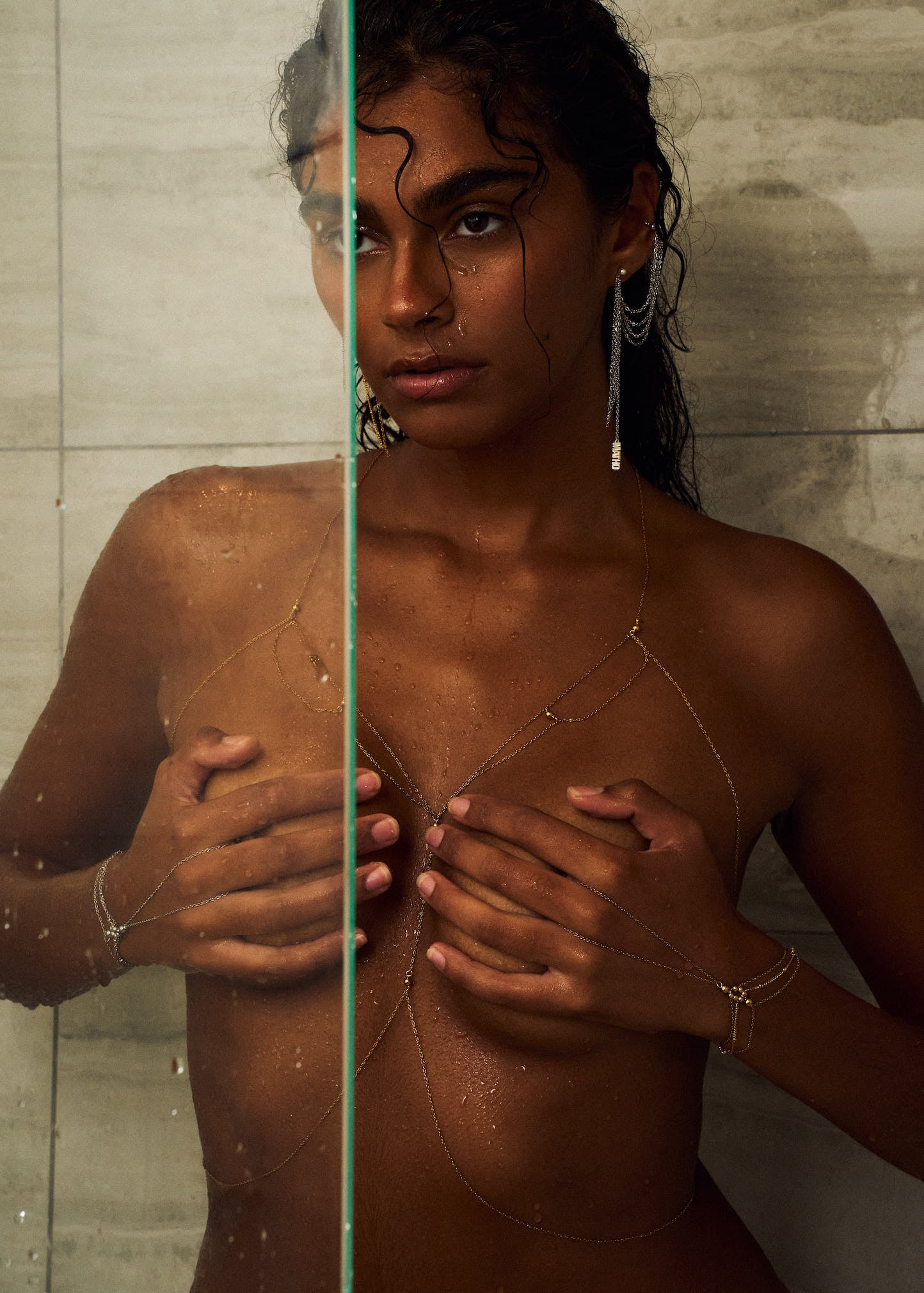 GIO BIJOU DE MAIN DORÉ